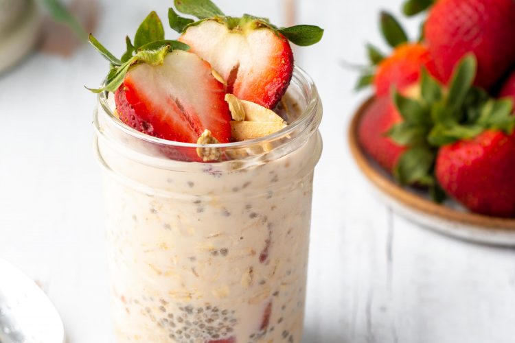vegan strawberry and cheese overnight oats